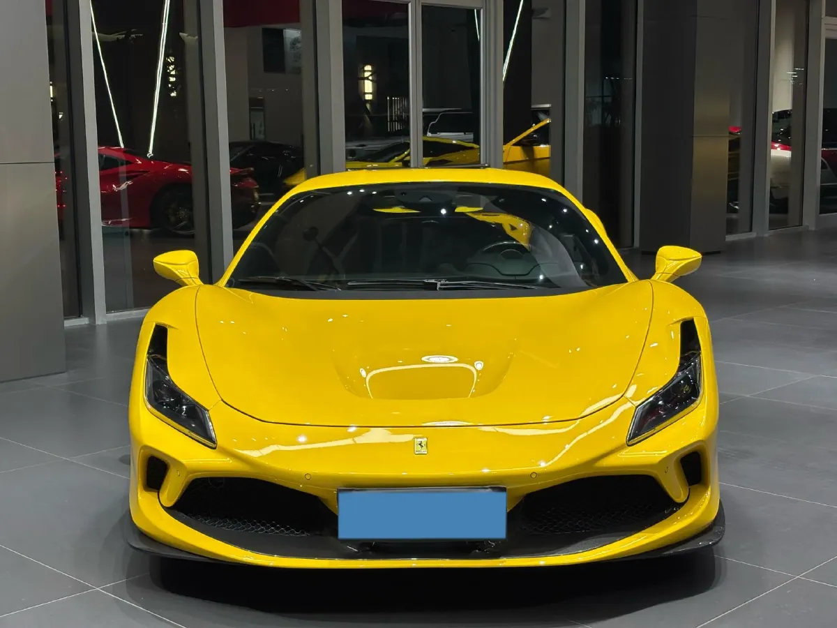2019 Ferrari F8 3.9T 720HP V8 7DCT,autocango,china used car exporter,china ev exporter,chinese used car exporter,chinese used ev exporter