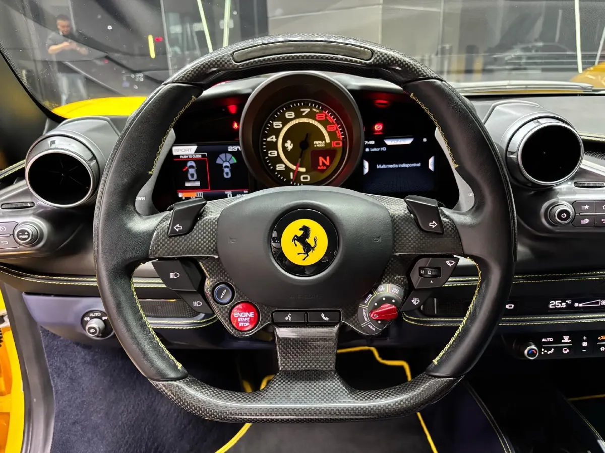 2019 Ferrari F8 3.9T 720HP V8 7DCT,autocango,china used car exporter,china ev exporter,chinese used car exporter,chinese used ev exporter