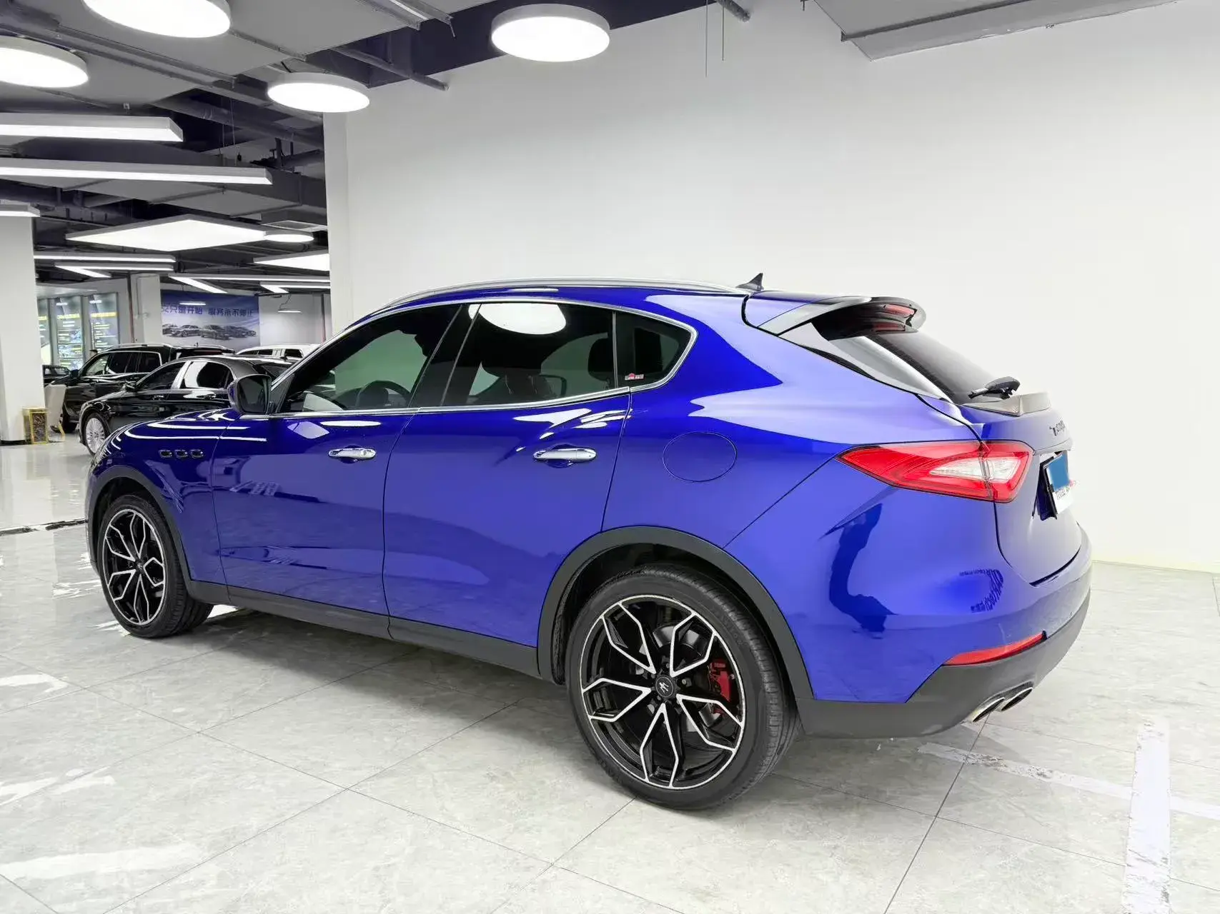 2018 MASERATI LEVANTE thumbnail 4