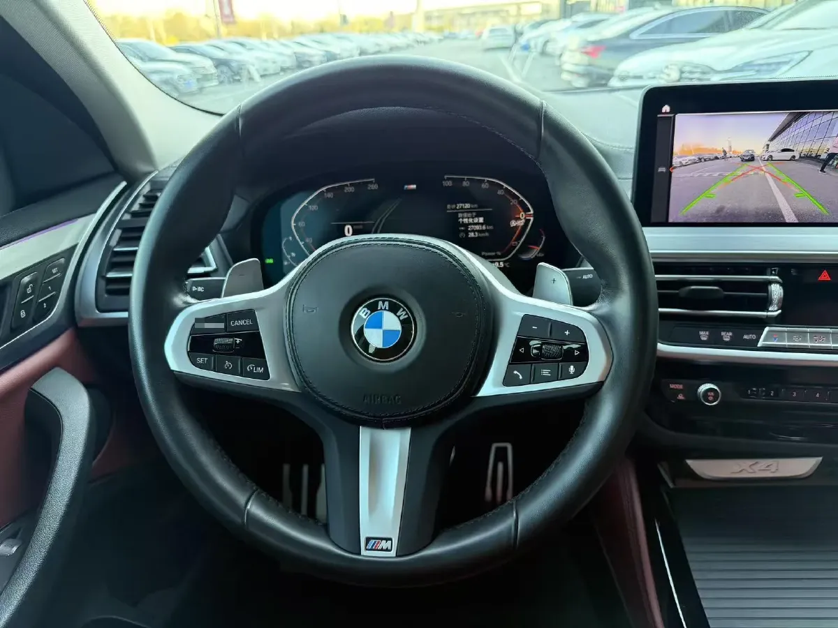 2022 BMW X4 2.0T 245HP L4 8AT,autocango,china used car exporter,china ev exporter,chinese used car exporter,chinese used ev exporter