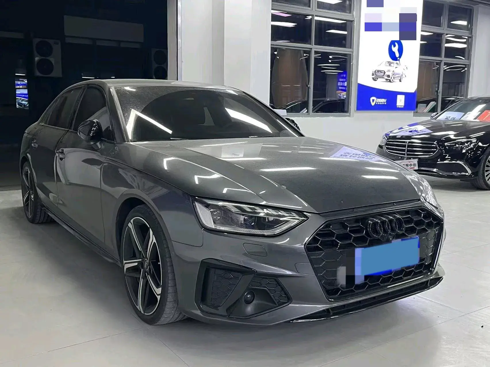 2022 AUDI A4L thumbnail 3