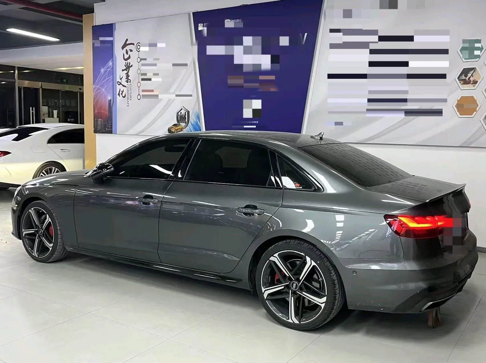 2022 AUDI A4L thumbnail 4