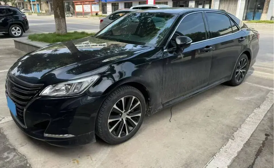 2018 Toyota Crown 2.0T 235HP L4 8AT