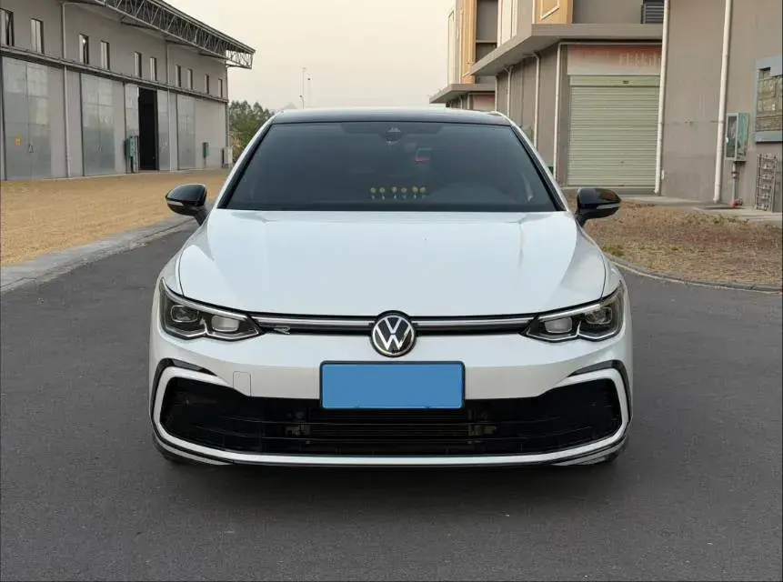 2021 VOLKSWAGEN GOLF thumbnail 2