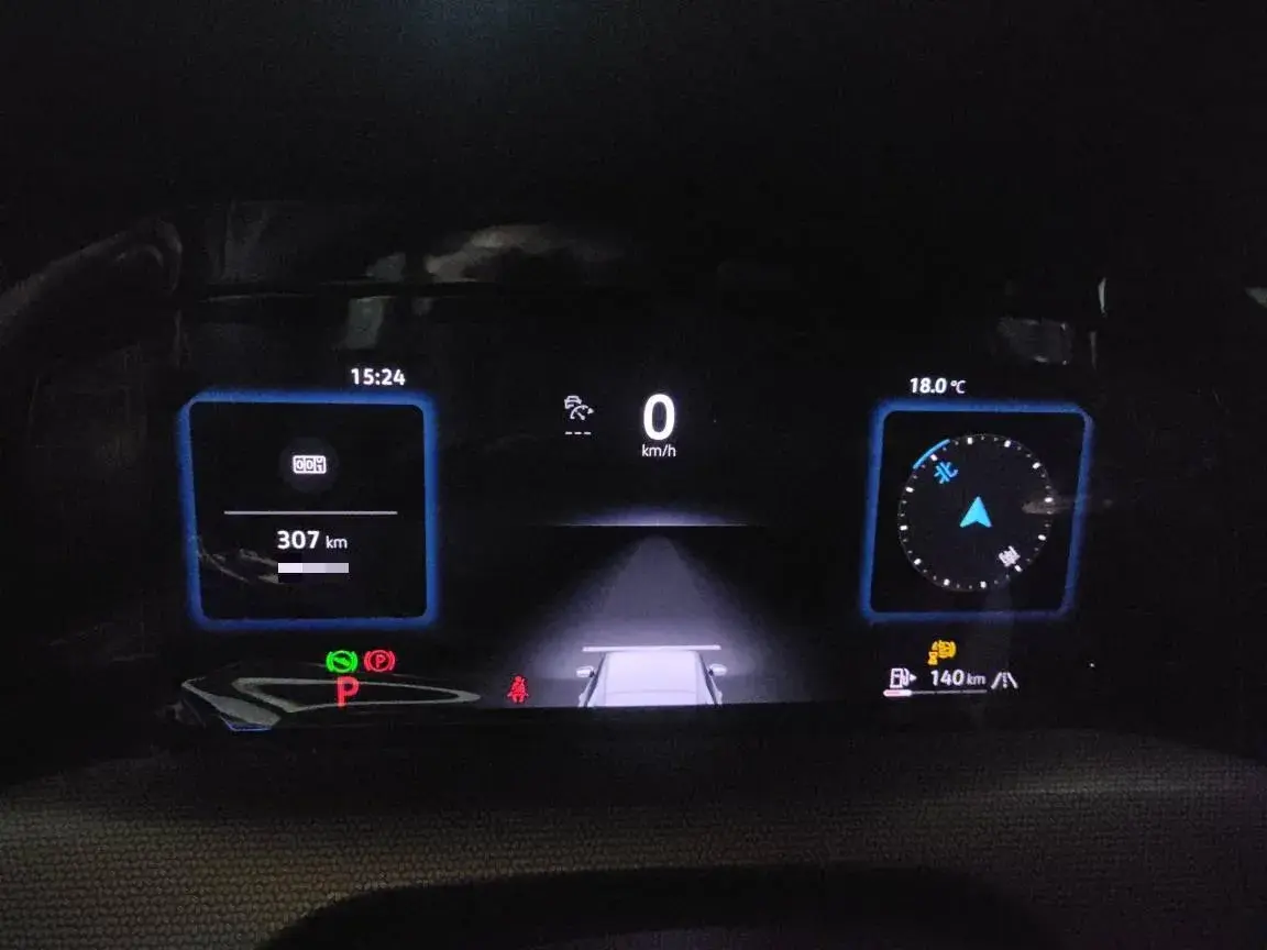 2025 VOLKSWAGEN GOLF thumbnail 4