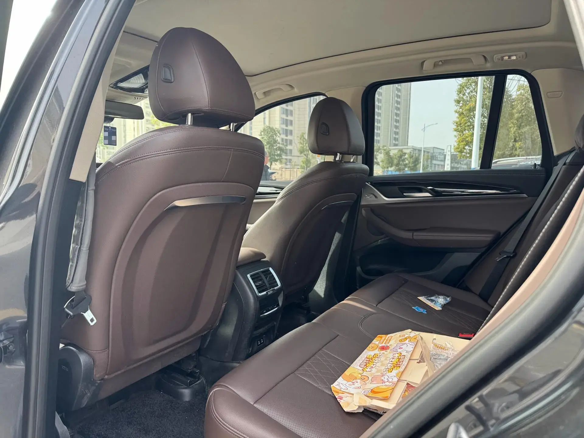 2022 BMW X3 thumbnail 4