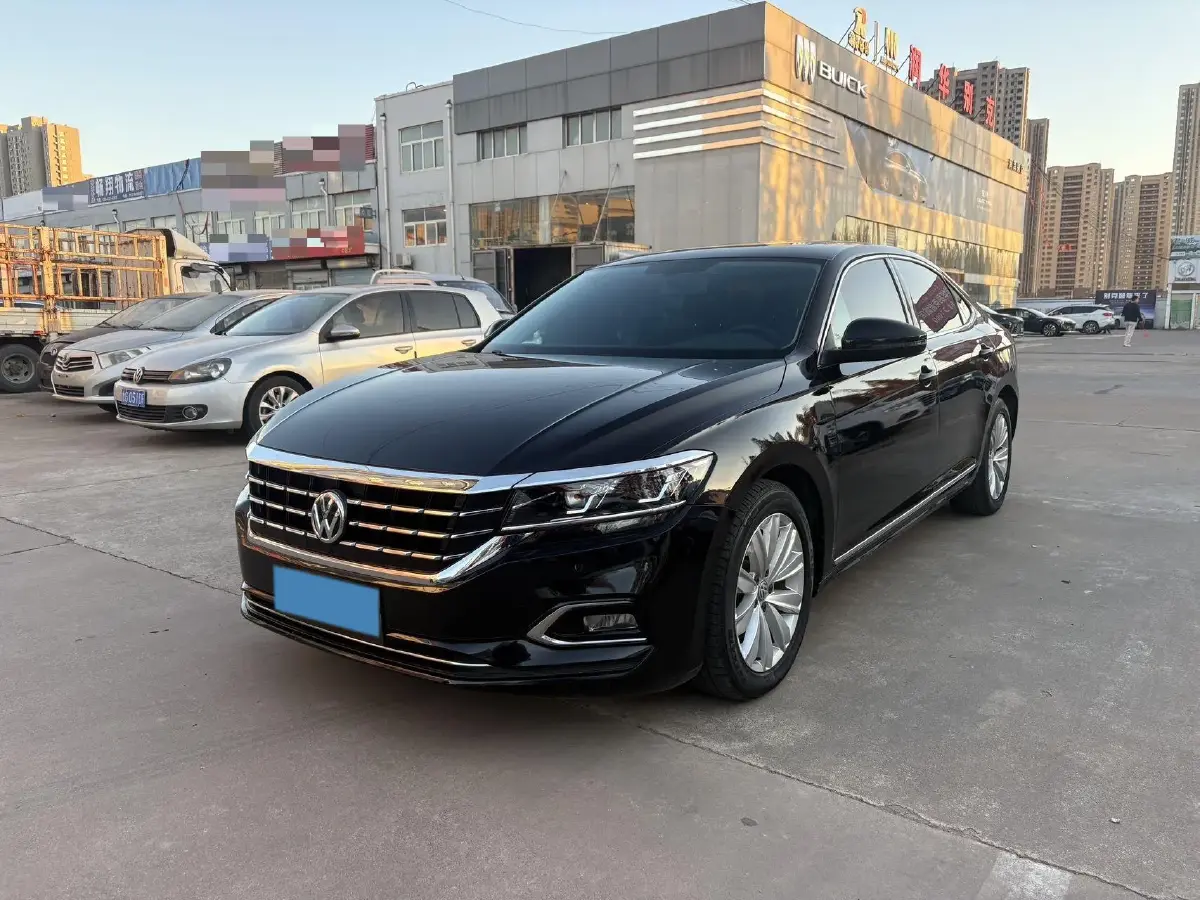 2020 Volkswagen Passat 2.0T 186HP L4 7DCT