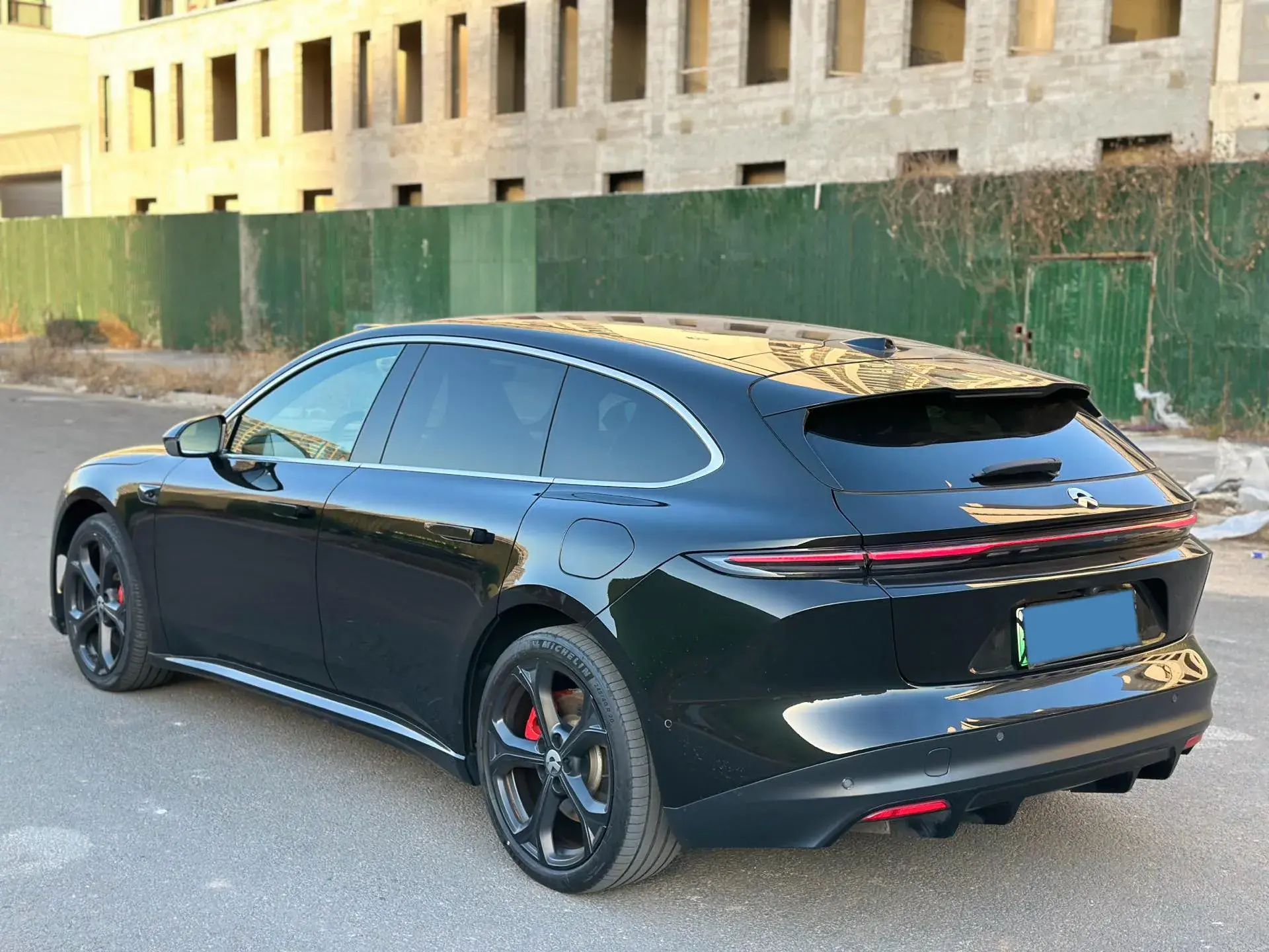 2023 NIO ET5T thumbnail 4