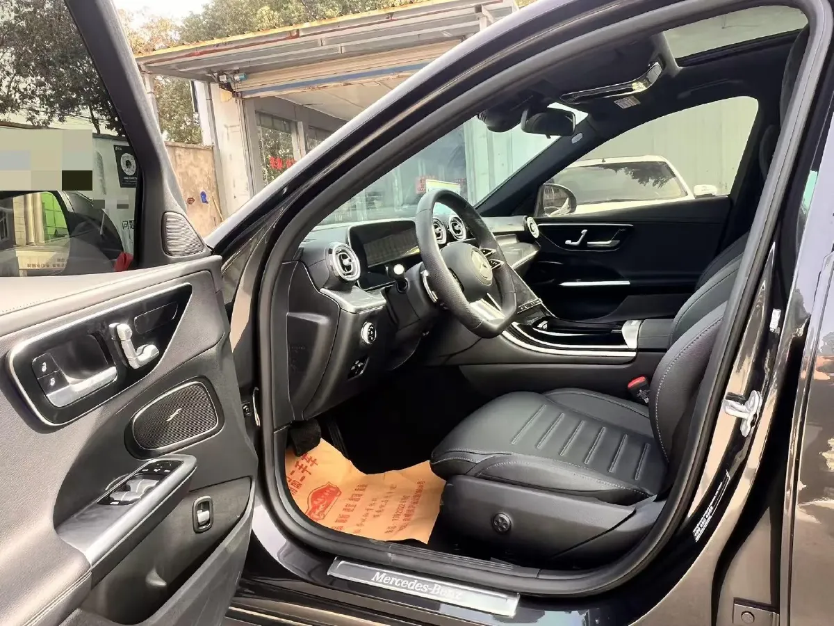 2025 Mercedes-Benz C Class 1.5T 204HP L4 9AT,autocango,china used car exporter,china ev exporter,chinese used car exporter,chinese used ev exporter