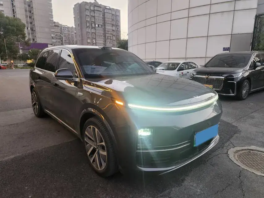 2022 LI L9 thumbnail 3