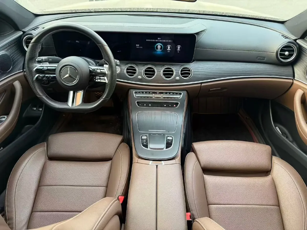 2022 Mercedes-Benz E Class 2.0T 211HP L4 9AT PHEV 25.4KWH,autocango,china used car exporter,china ev exporter,chinese used car exporter,chinese used ev exporter