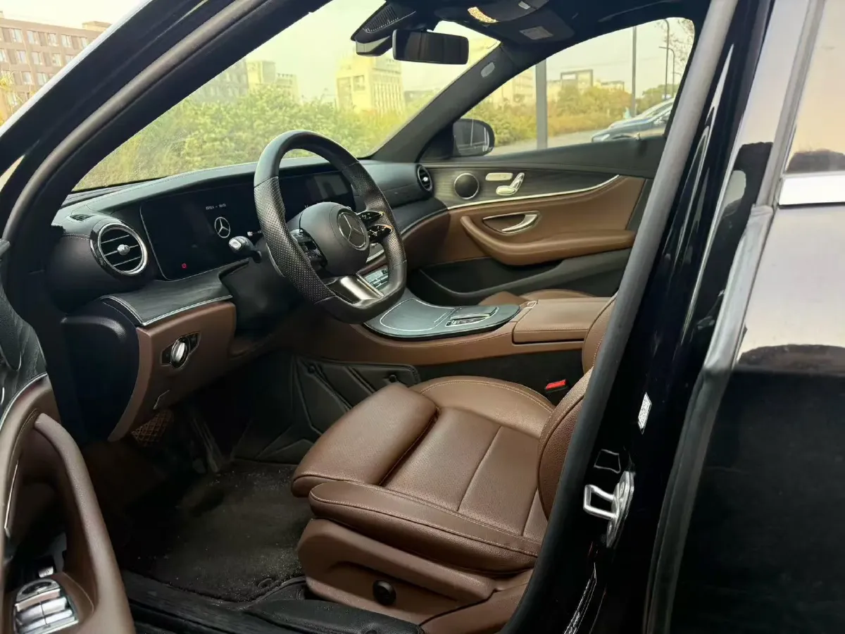 2022 Mercedes-Benz E Class 2.0T 211HP L4 9AT PHEV 25.4KWH,autocango,china used car exporter,china ev exporter,chinese used car exporter,chinese used ev exporter
