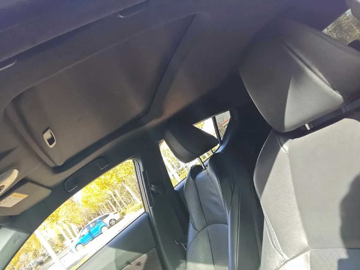 2020 Toyota C-HR EV BEV 54.3KWH,autocango,china used car exporter,china ev exporter,chinese used car exporter,chinese used ev exporter