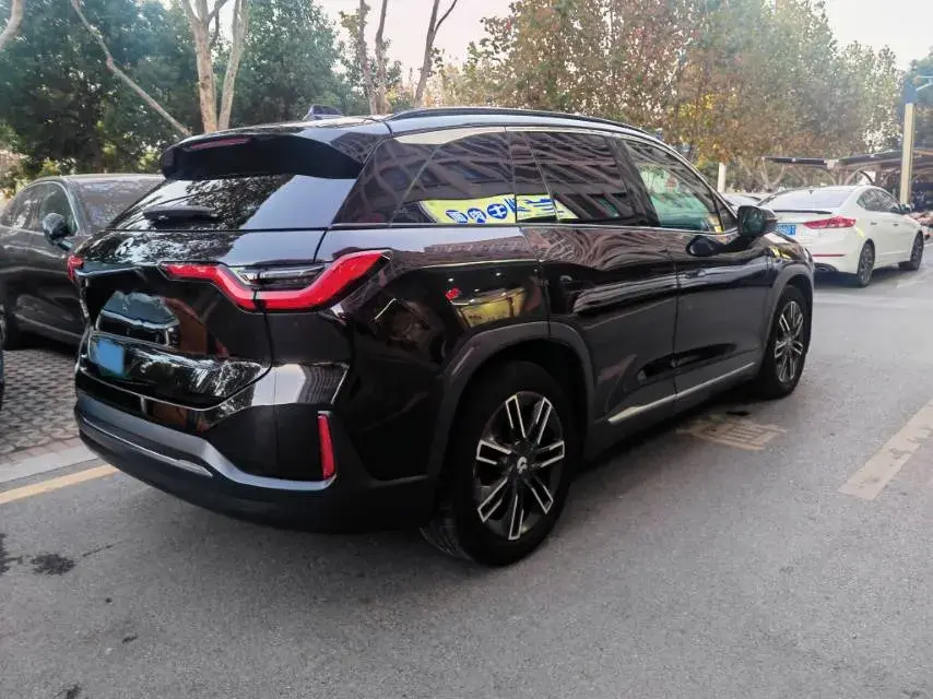 2019 NIO ES6 thumbnail 4