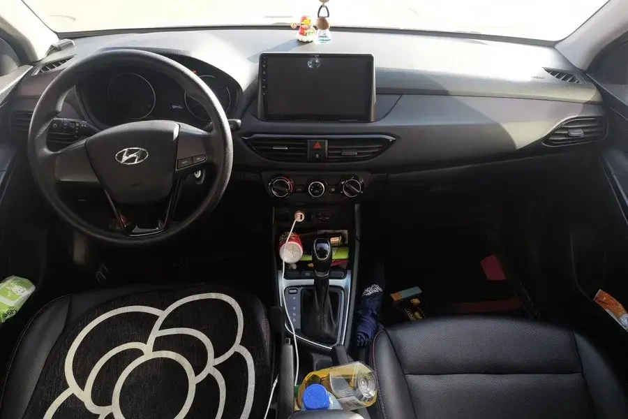 2017 HYUNDAI CELESTA thumbnail 4