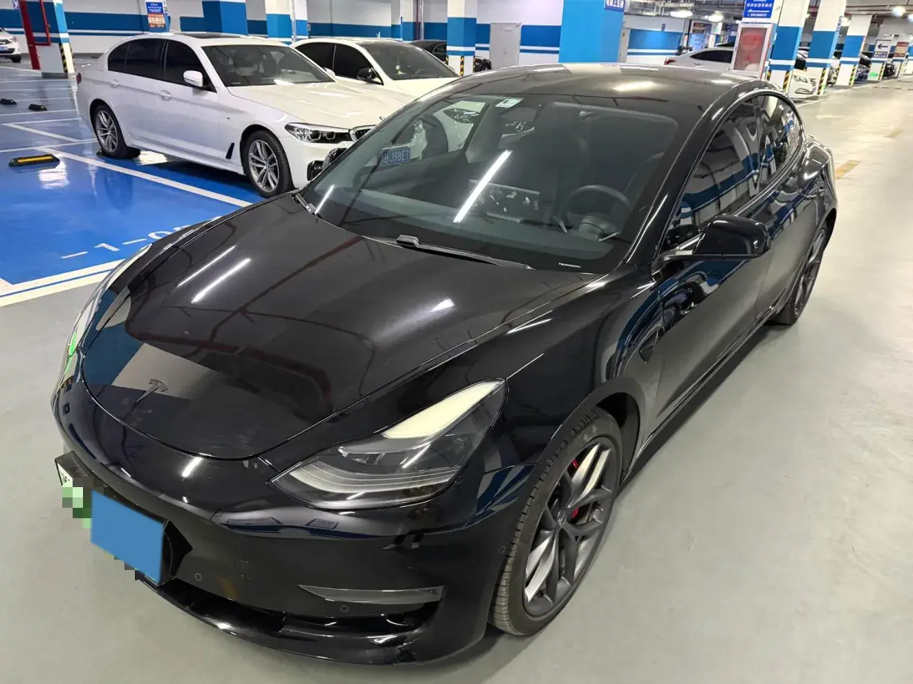 2021 TESLA MODEL view 1