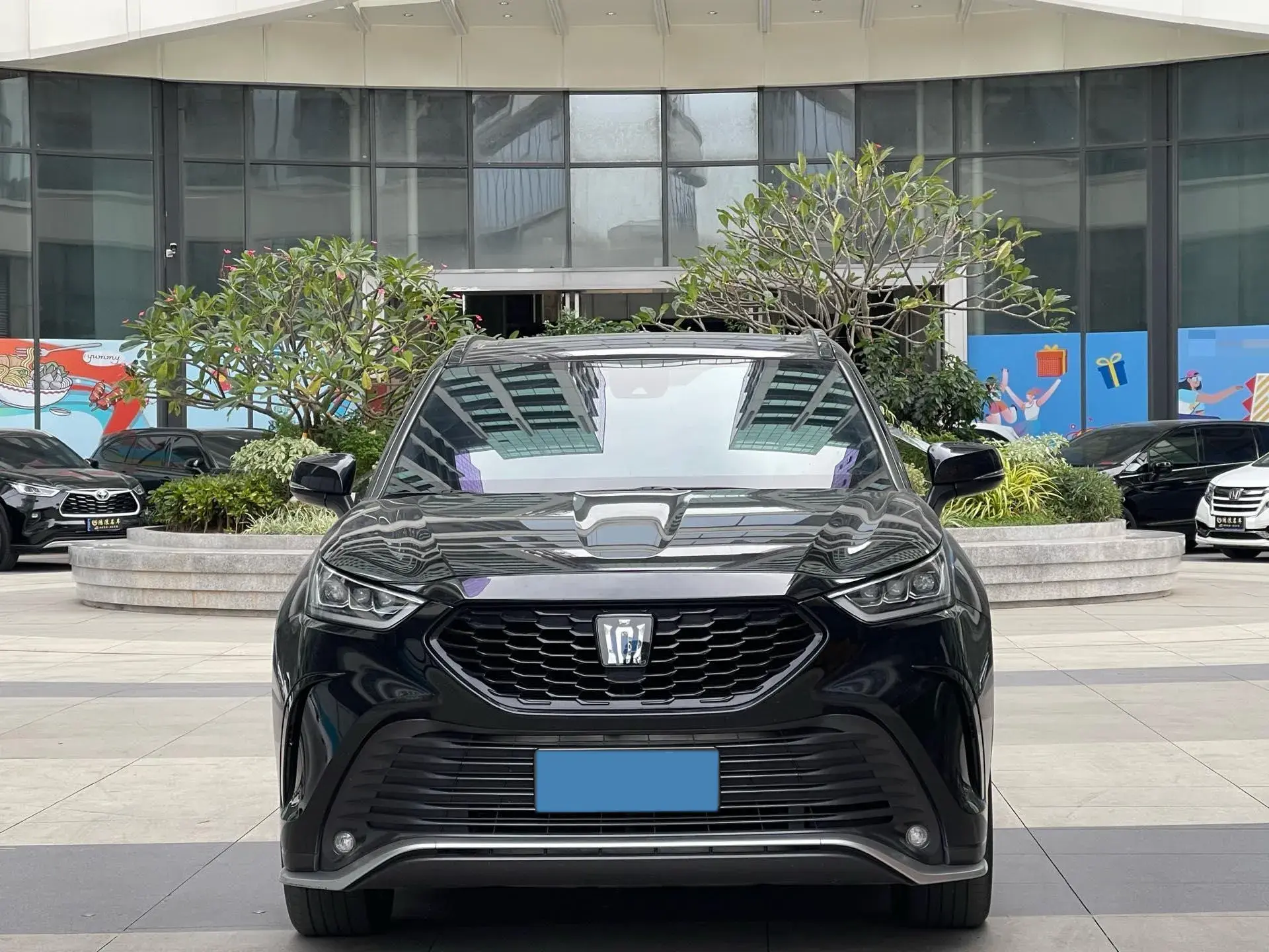 2022 TOYOTA CROWN thumbnail 2