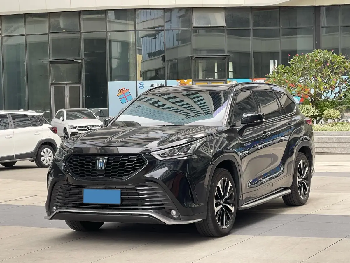 2022 Toyota Crown Kluger 2.5L 192HP L4 E-CVT Hybrid
