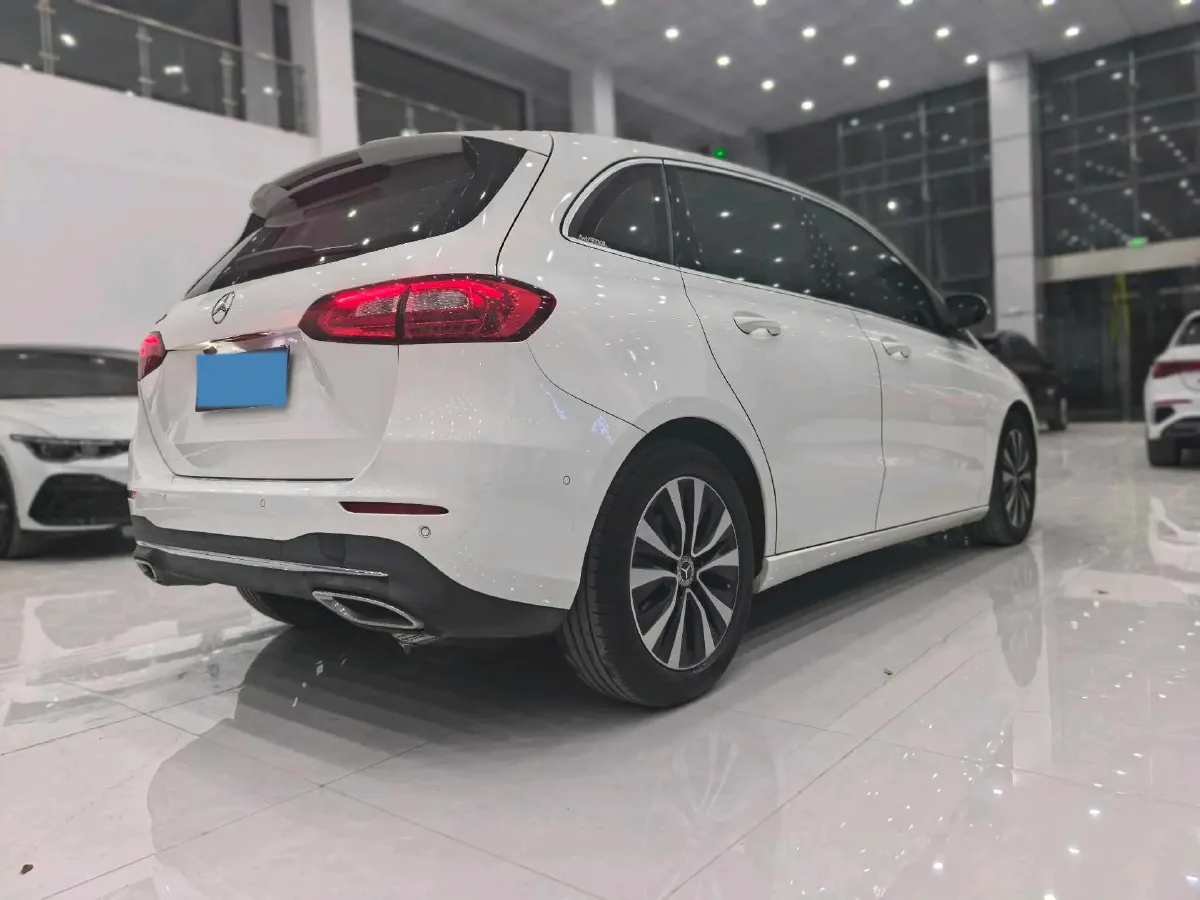 2021 Mercedes-Benz B Class 1.3T 136HP L4 7DCT,autocango,china used car exporter,china ev exporter,chinese used car exporter,chinese used ev exporter