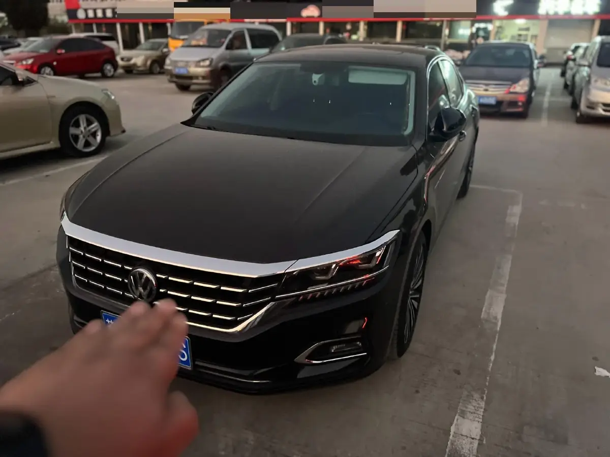 2019 Volkswagen Passat 2.0T 186HP L4 7DCT
