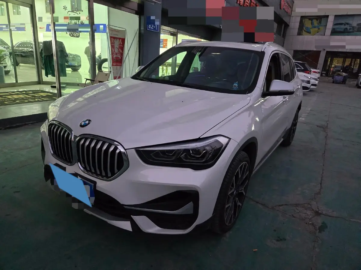 2022 BMW X1 2.0T 192HP L4 8AT