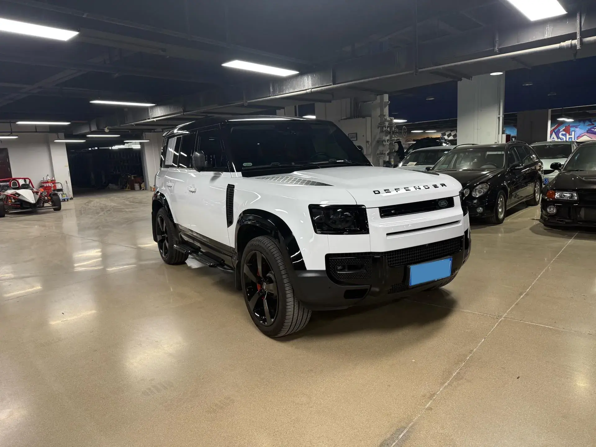 2020 LAND ROVER thumbnail 3