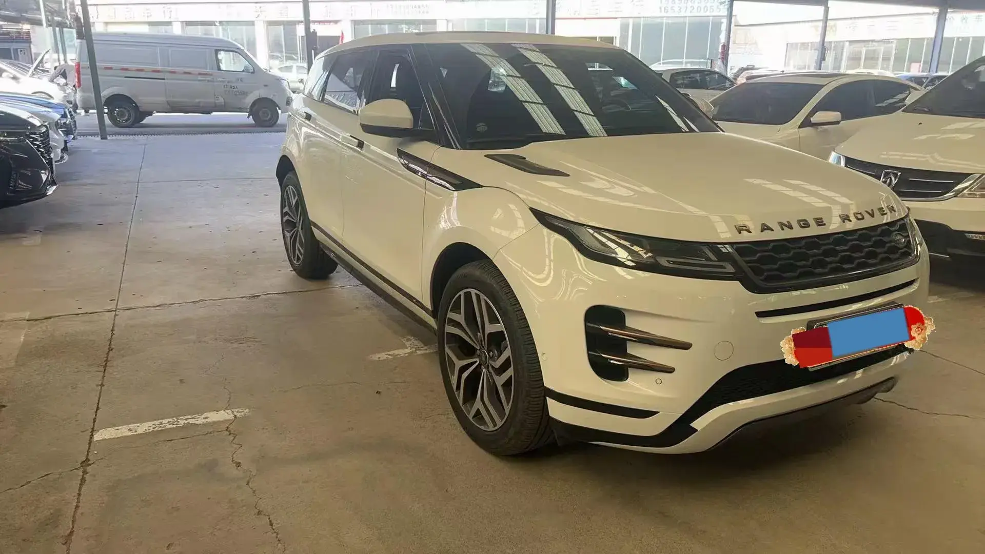 2020 LAND ROVER thumbnail 3