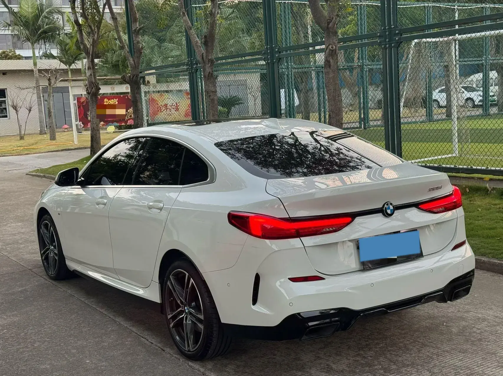 2023 BMW 2 thumbnail 3