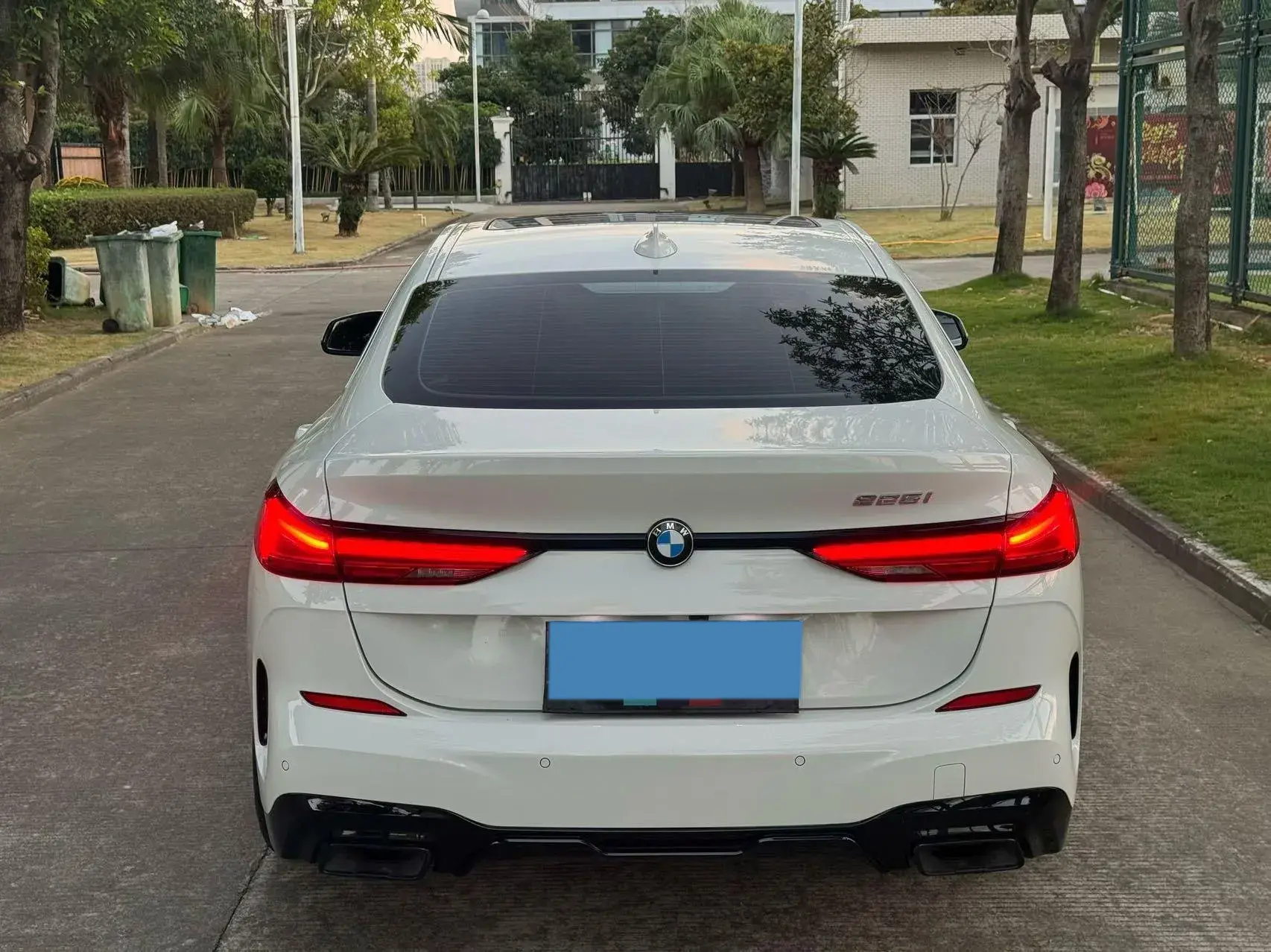 2023 BMW 2 thumbnail 4