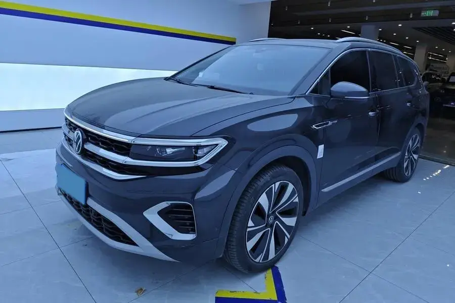 2022 Volkswagen Talagon 2.0T 220HP L4 7DCT