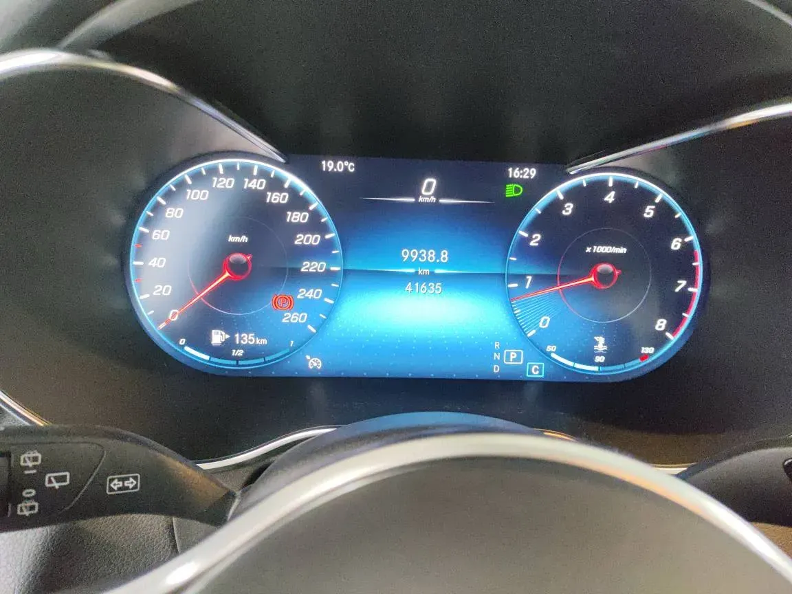 2021 Mercedes-Benz GLC Class 2.0T 197HP L4 9AT,autocango,china used car exporter,china ev exporter,chinese used car exporter,chinese used ev exporter