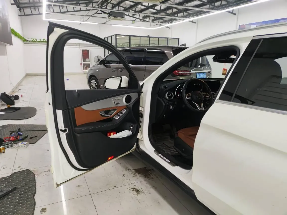 2021 Mercedes-Benz GLC Class 2.0T 197HP L4 9AT,autocango,china used car exporter,china ev exporter,chinese used car exporter,chinese used ev exporter