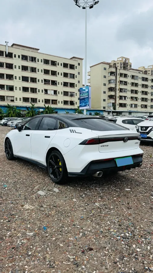 2022 ChangAn UNI-V 1.5T 188HP L4 7DCT,autocango,china used car exporter,china ev exporter,chinese used car exporter,chinese used ev exporter