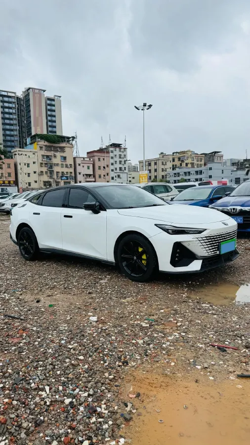 2022 ChangAn UNI-V 1.5T 188HP L4 7DCT,autocango,china used car exporter,china ev exporter,chinese used car exporter,chinese used ev exporter