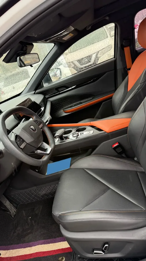 2022 ChangAn UNI-V 1.5T 188HP L4 7DCT,autocango,china used car exporter,china ev exporter,chinese used car exporter,chinese used ev exporter