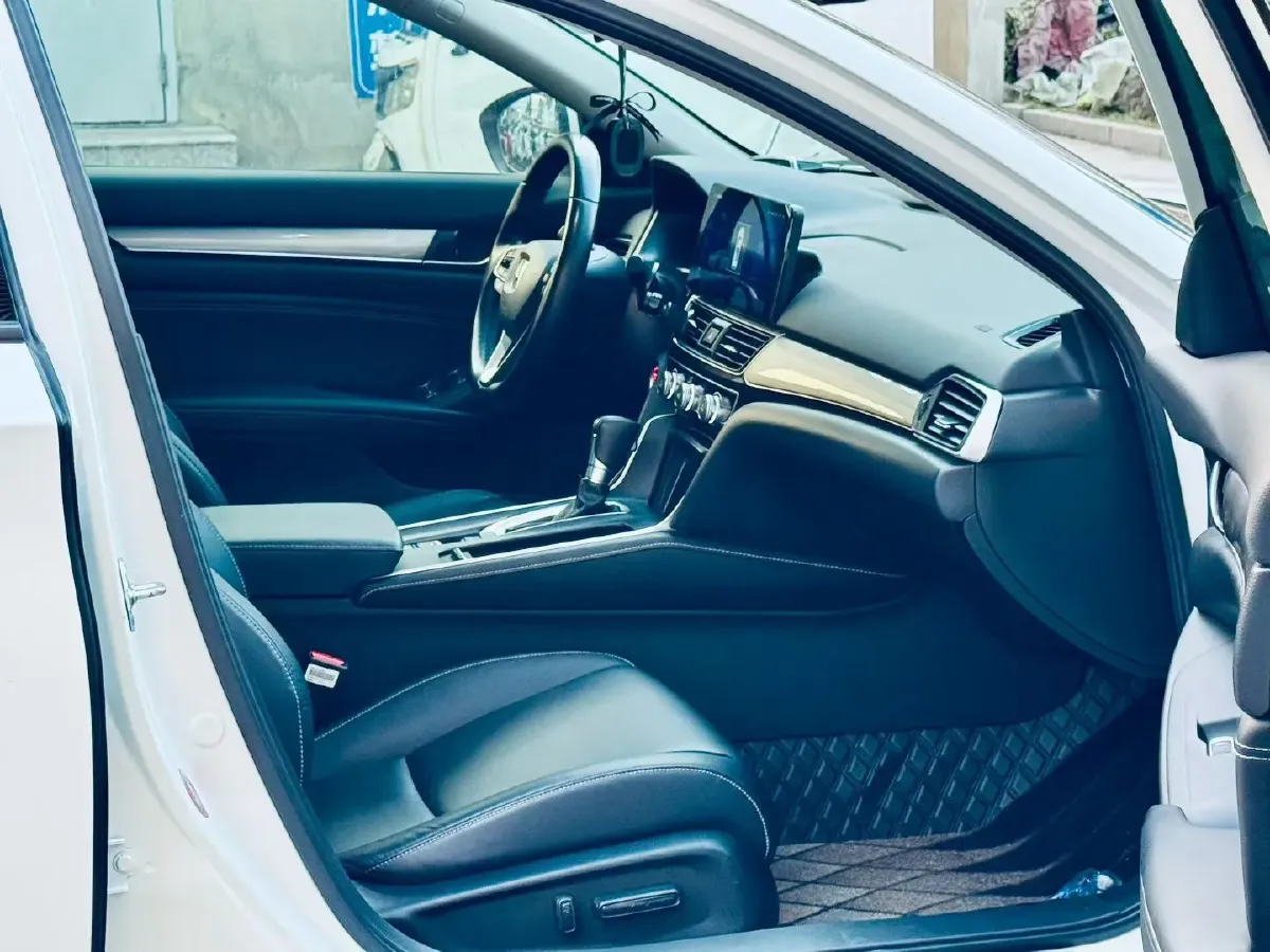 2019 Honda Inspire 1.5T 194HP L4 CVT,autocango,china used car exporter,china ev exporter,chinese used car exporter,chinese used ev exporter