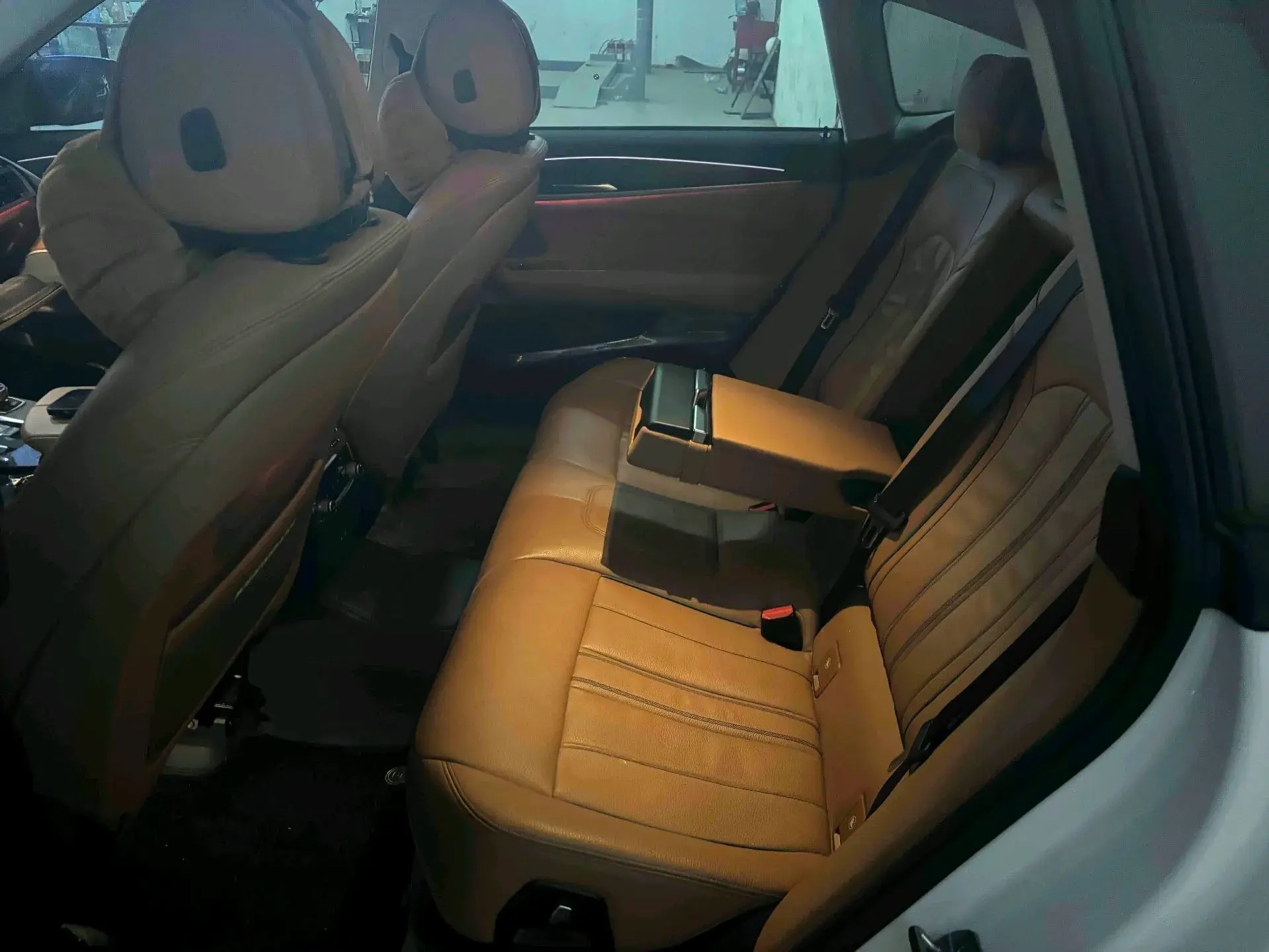 2020 BMW 6 thumbnail 3