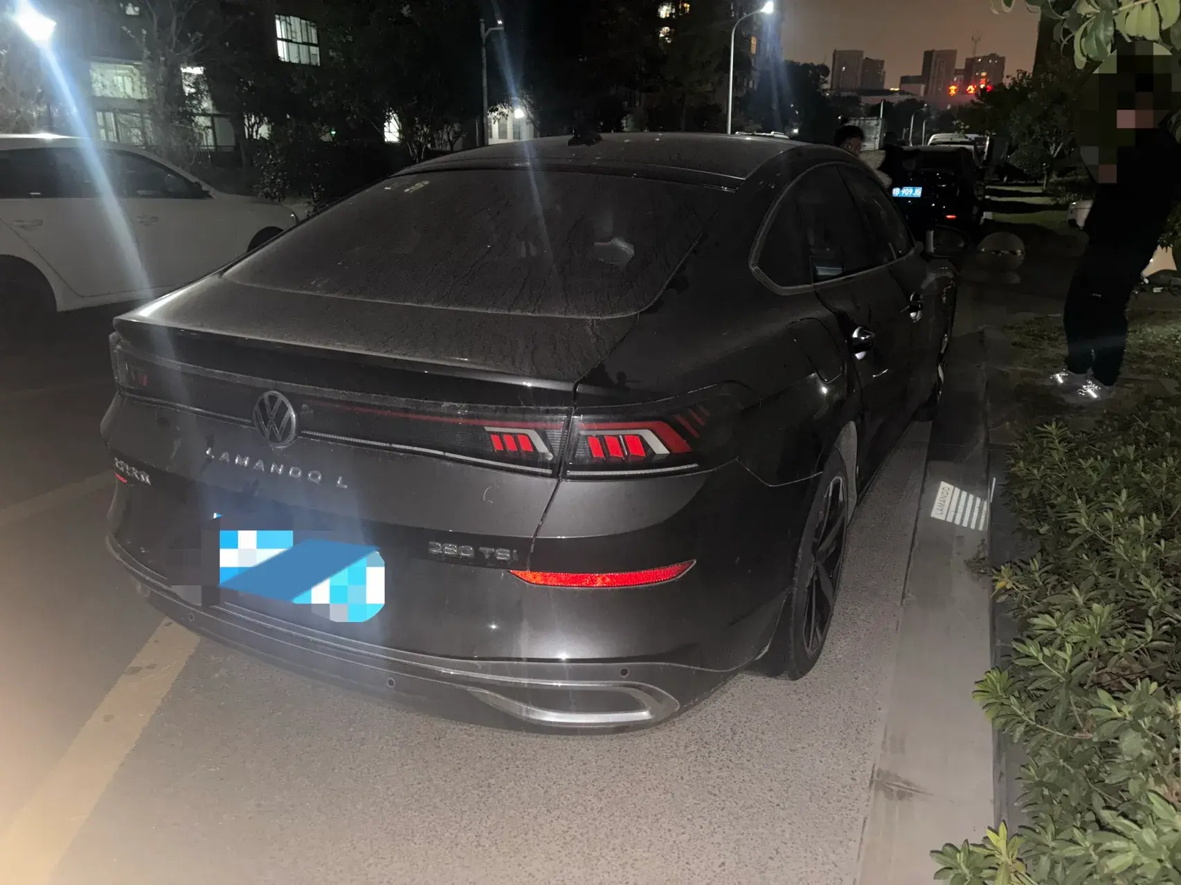 2024 VOLKSWAGEN LAMANDO thumbnail 4