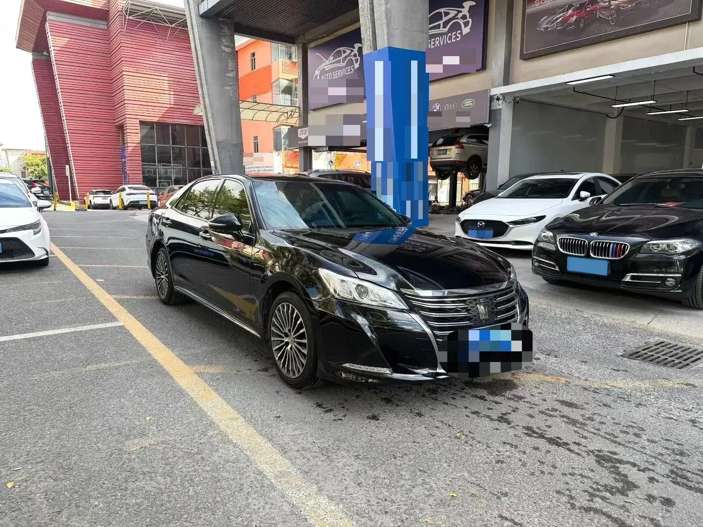 2018 TOYOTA CROWN thumbnail 3