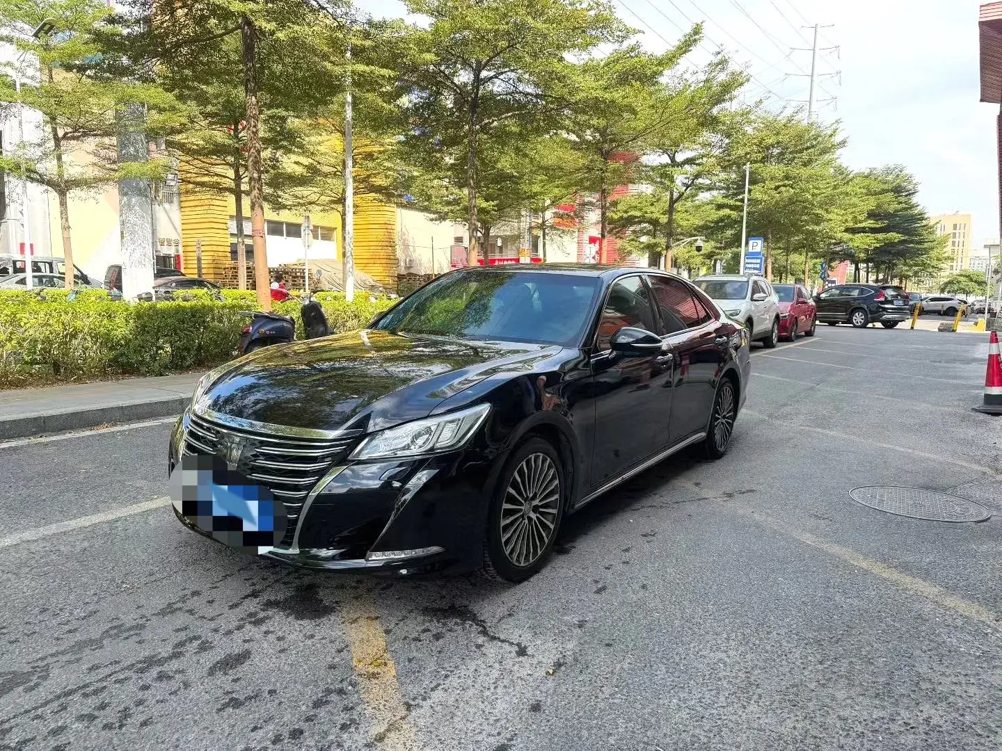 2018 TOYOTA CROWN view 1