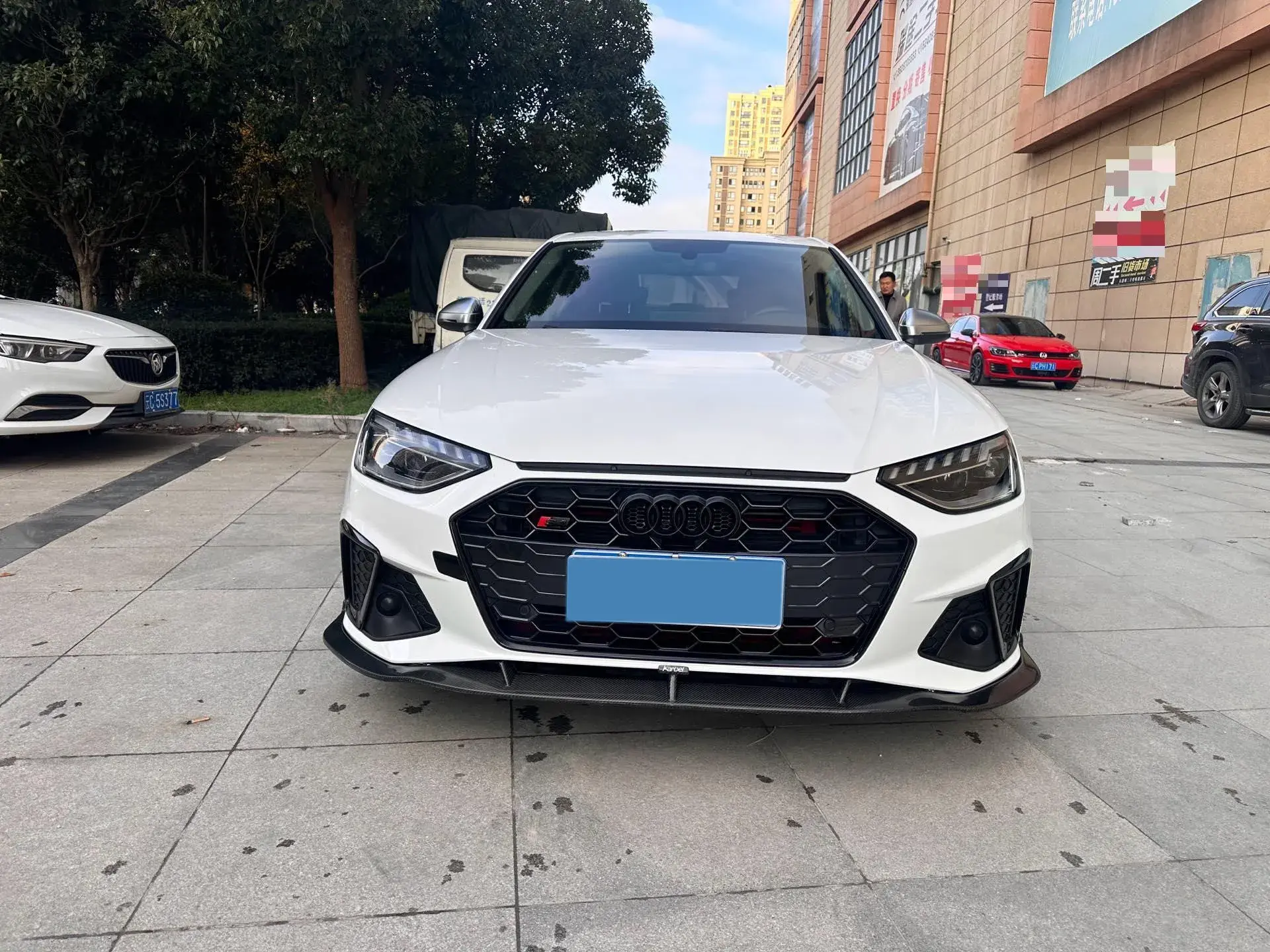 2020 AUDI A4L thumbnail 2