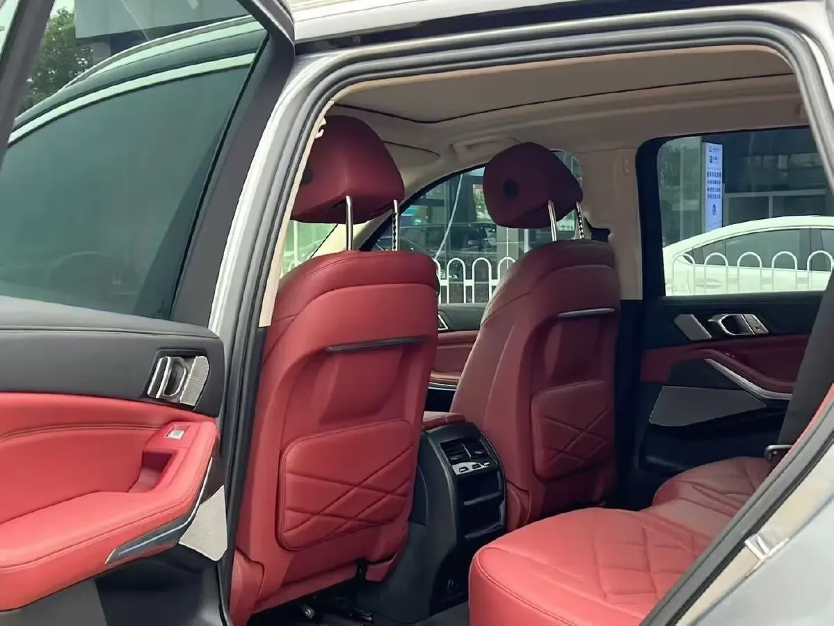 2022 BMW X5 2.0T 245HP L4 8AT,autocango,china used car exporter,china ev exporter,chinese used car exporter,chinese used ev exporter