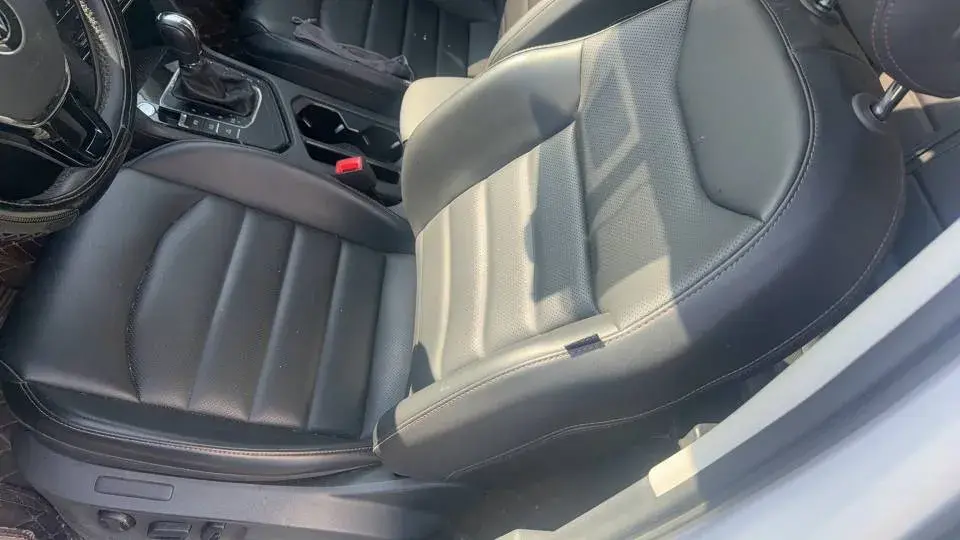 2021 VOLKSWAGEN THARU thumbnail 2