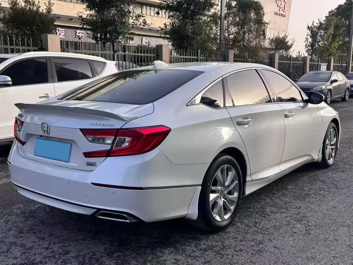 2018 Honda Accord 1.5T 194HP L4 CVT,autocango,china used car exporter,china ev exporter,chinese used car exporter,chinese used ev exporter