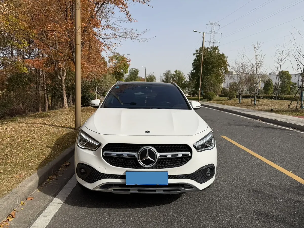 2022 Mercedes-Benz GLA Class 1.3T 163HP L4 7DCT,autocango,china used car exporter,china ev exporter,chinese used car exporter,chinese used ev exporter