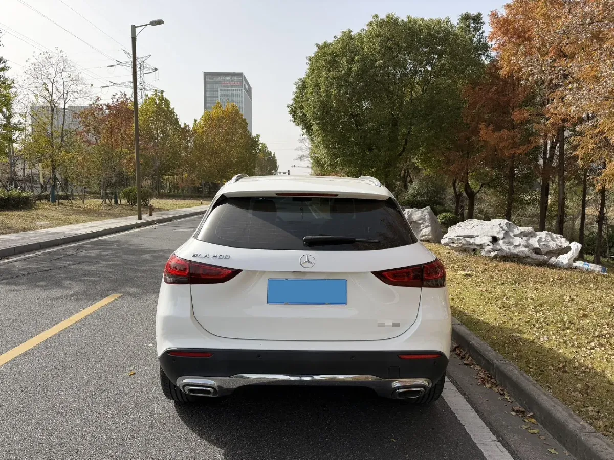 2022 Mercedes-Benz GLA Class 1.3T 163HP L4 7DCT,autocango,china used car exporter,china ev exporter,chinese used car exporter,chinese used ev exporter