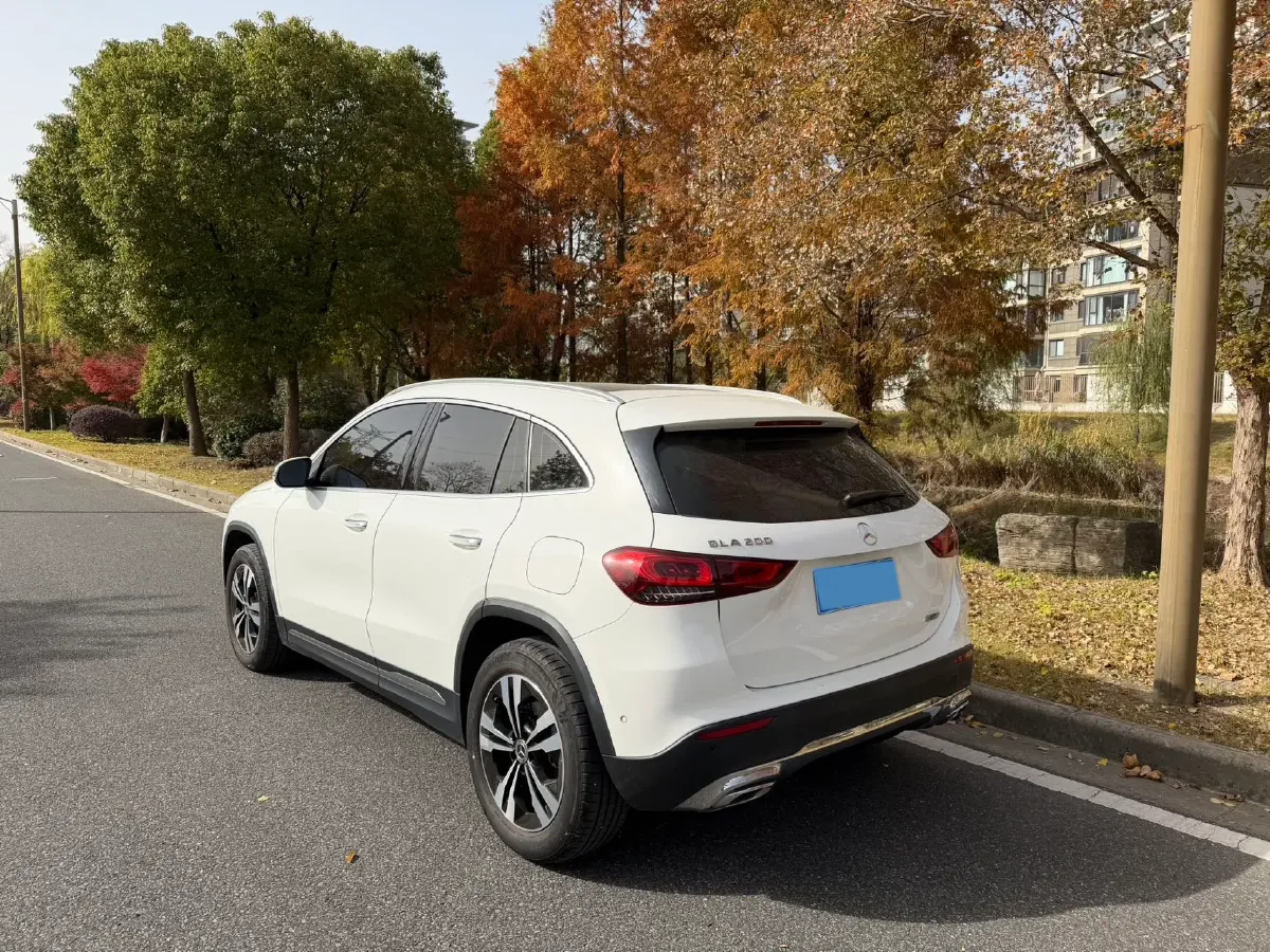 2022 Mercedes-Benz GLA Class 1.3T 163HP L4 7DCT,autocango,china used car exporter,china ev exporter,chinese used car exporter,chinese used ev exporter