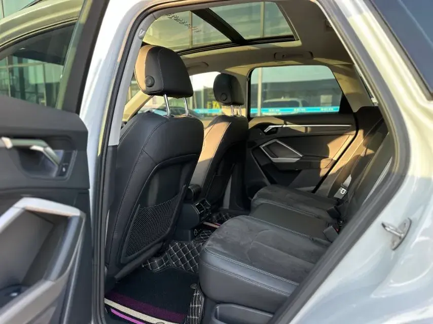 2021 AUDI Q3 thumbnail 4