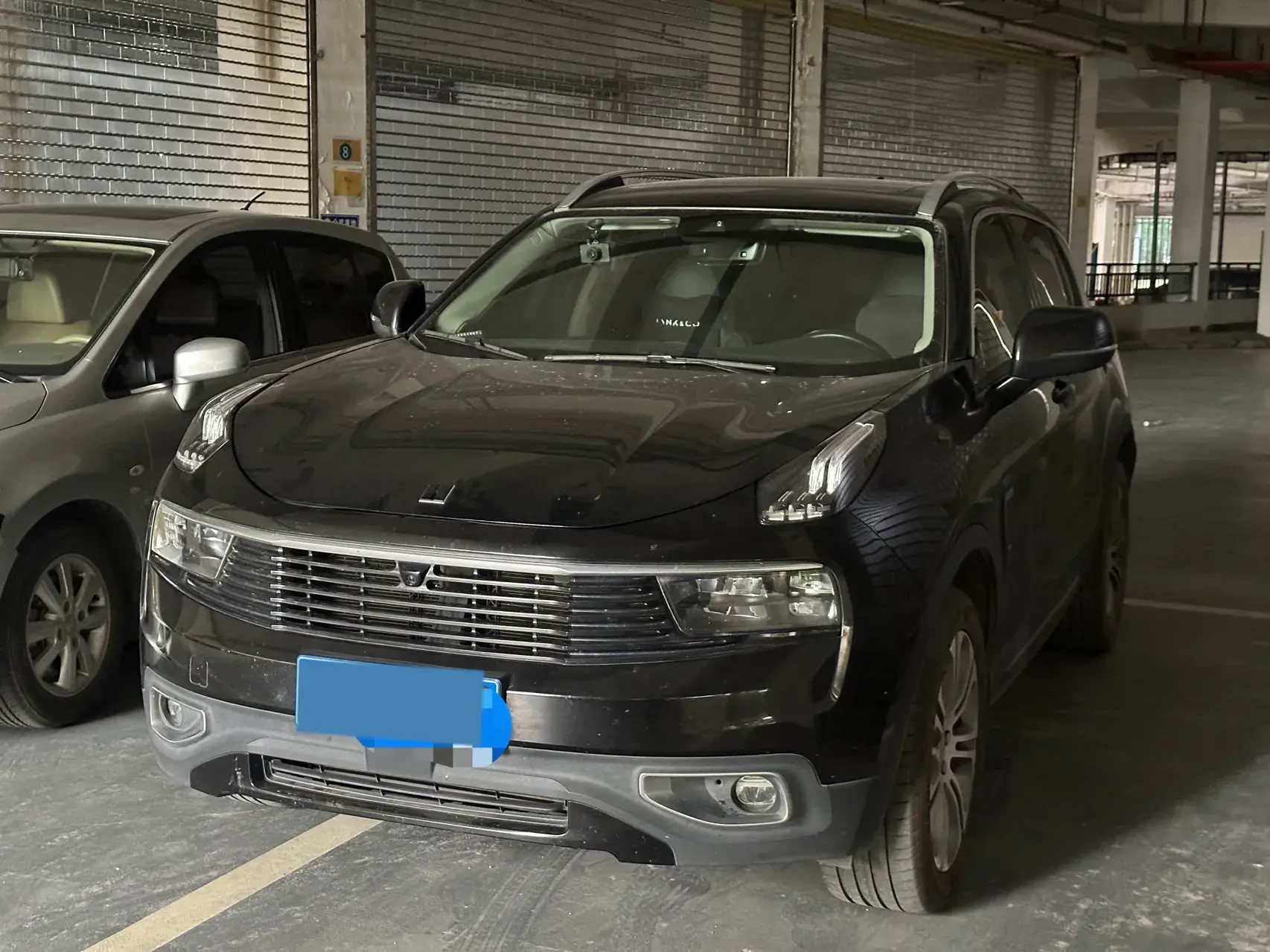 2019 LYNK&CO 01 view 1