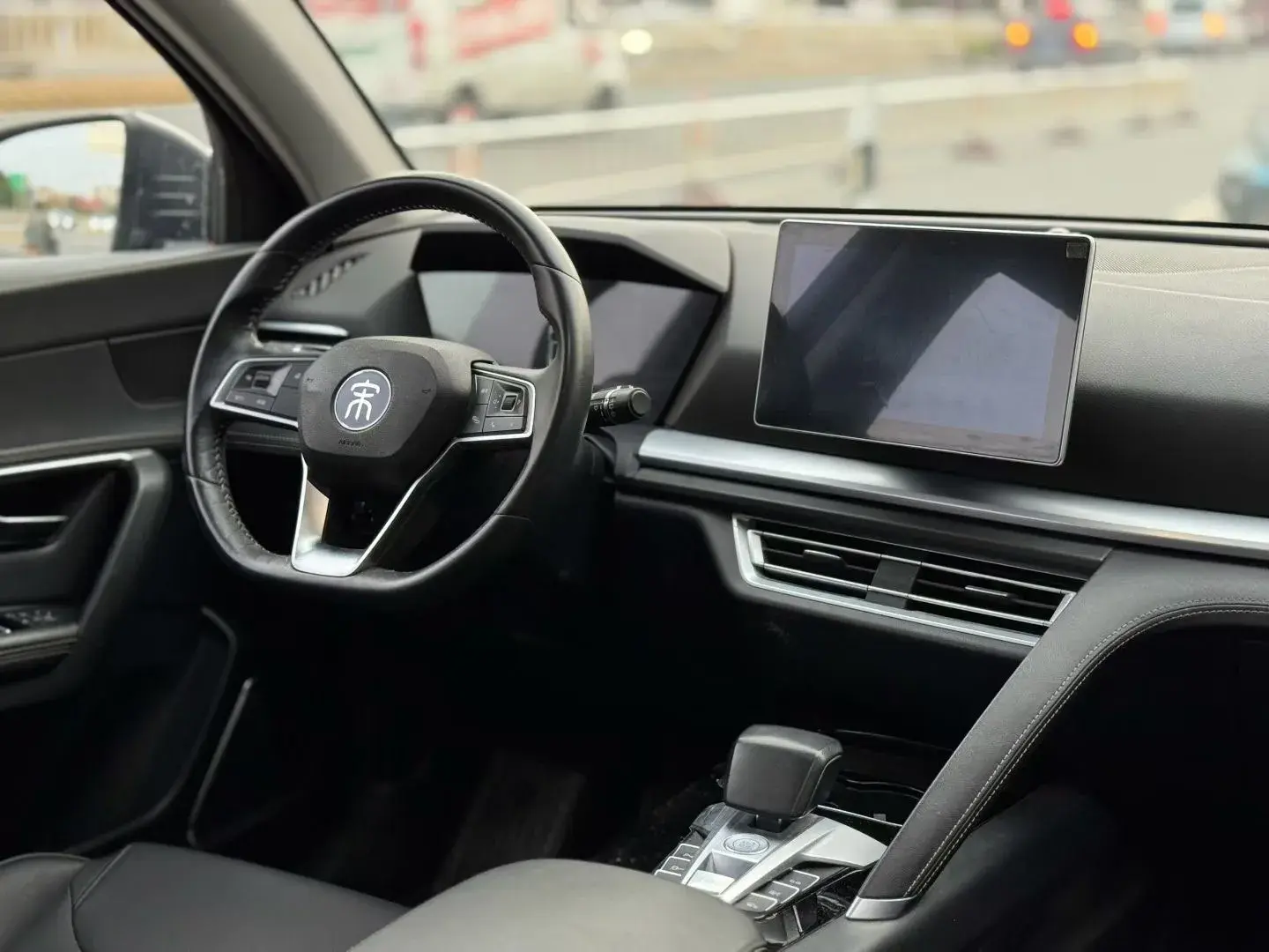 2019 BYD SONG thumbnail 4